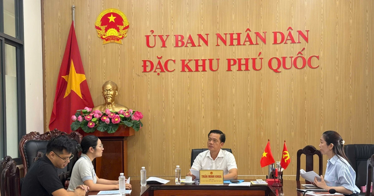 Chủ tịch đặc khu Phú Quốc cảnh báo bẫy mua bán 'đất chỉ tay'