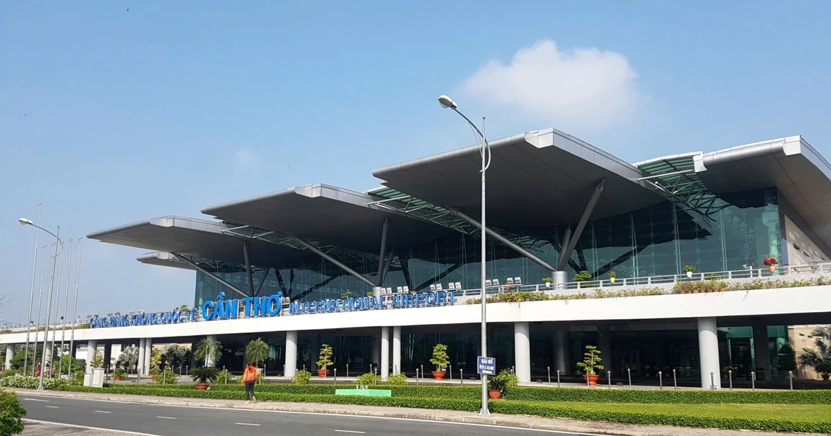 'Sân bay quốc tế mà cả năm không có chuyến bay quốc tế'