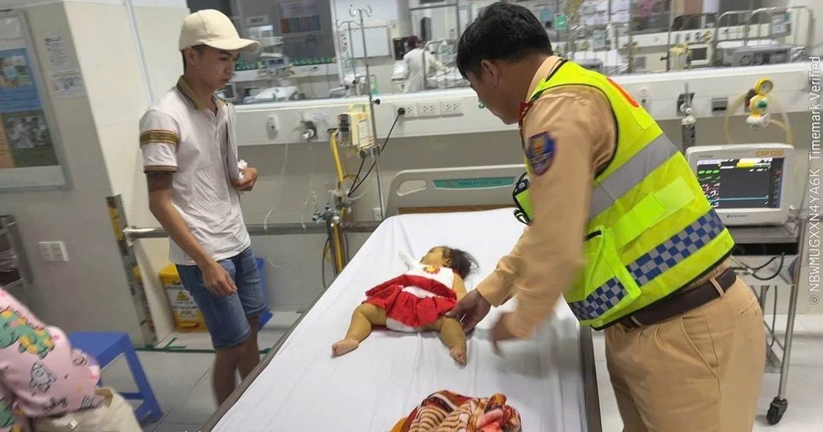 Lực lượng của Cục CSGT hai lần dùng xe đặc chủng giúp người nguy kịch cấp cứu trong đêm