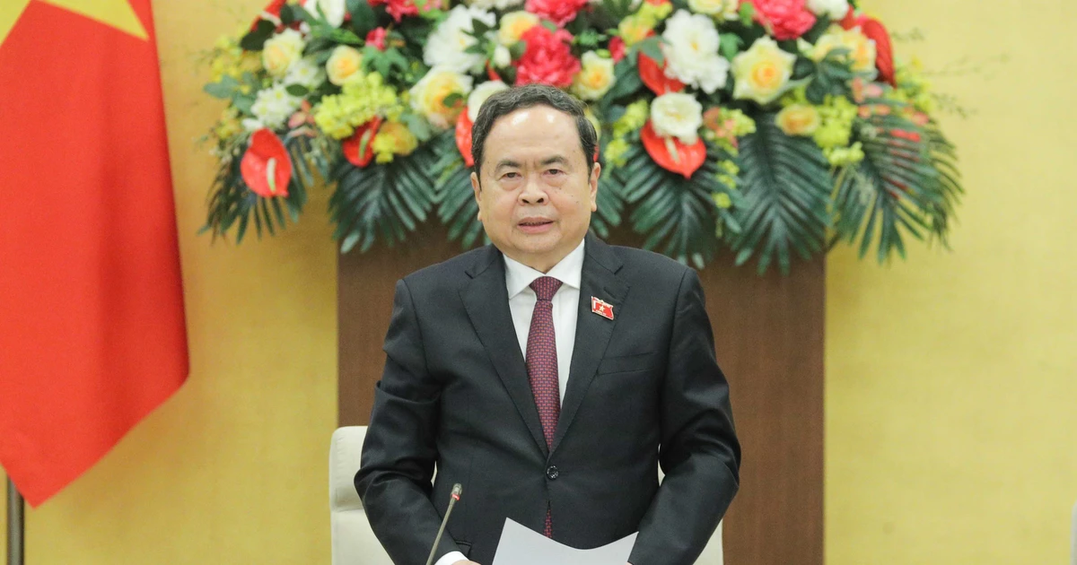 Chủ tịch Quốc hội: Tránh tuyệt đối phát sinh thủ tục không cần thiết