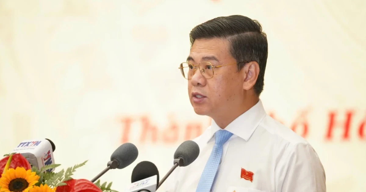 Nghị quyết của Ủy ban Thường vụ Quốc hội về công tác cán bộ tại TPHCM và 2 tỉnh