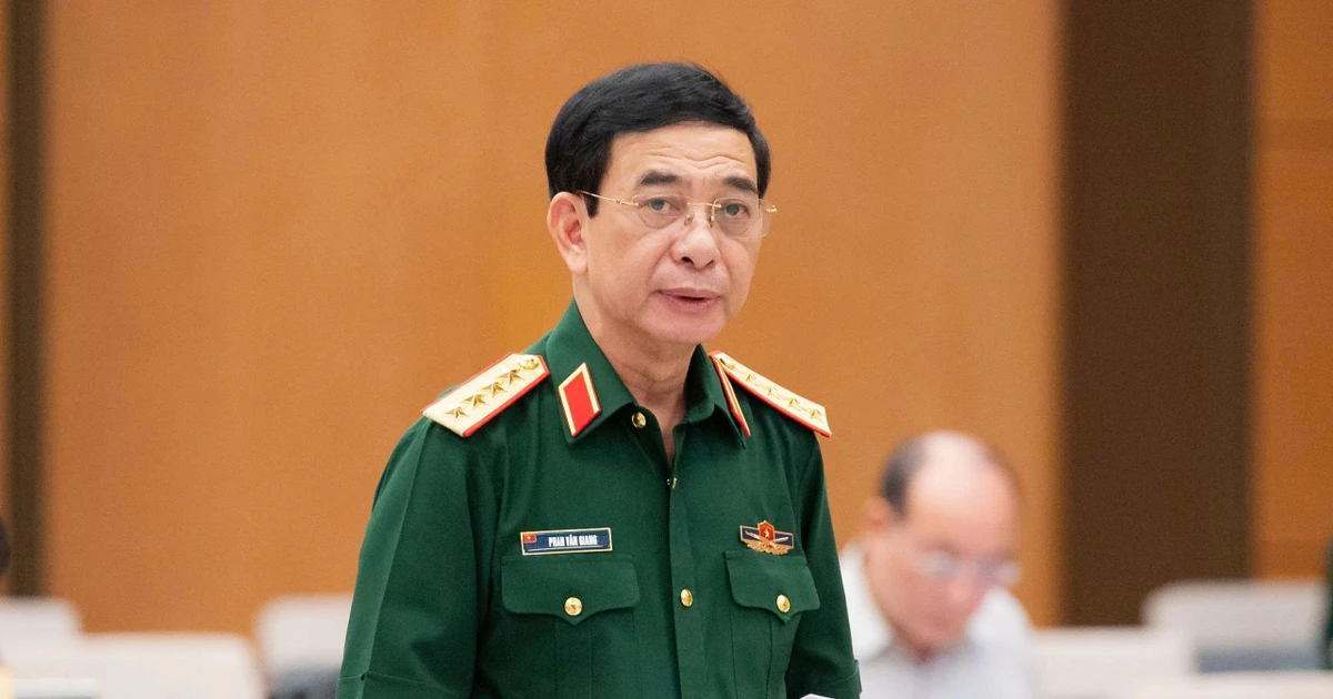 Nghiên cứu bổ sung chính trị viên Ban Chỉ huy quân sự xã là sĩ quan chính quy