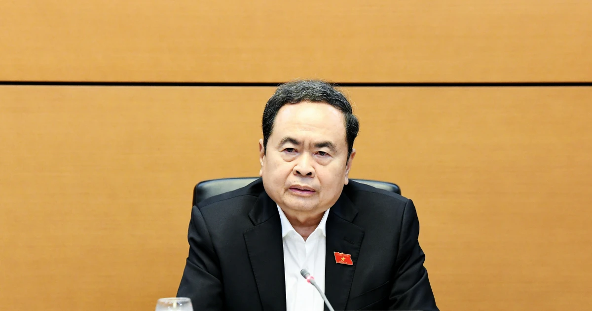 Chủ tịch Quốc hội nhấn mạnh vai trò 'trục xương sống' của nhiệm kỳ mới