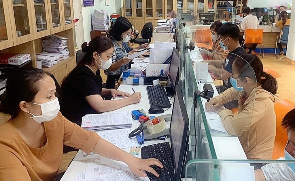Chính phủ yêu cầu các bộ, ngành hoàn thành sắp xếp, tinh gọn bộ máy trong tháng 10