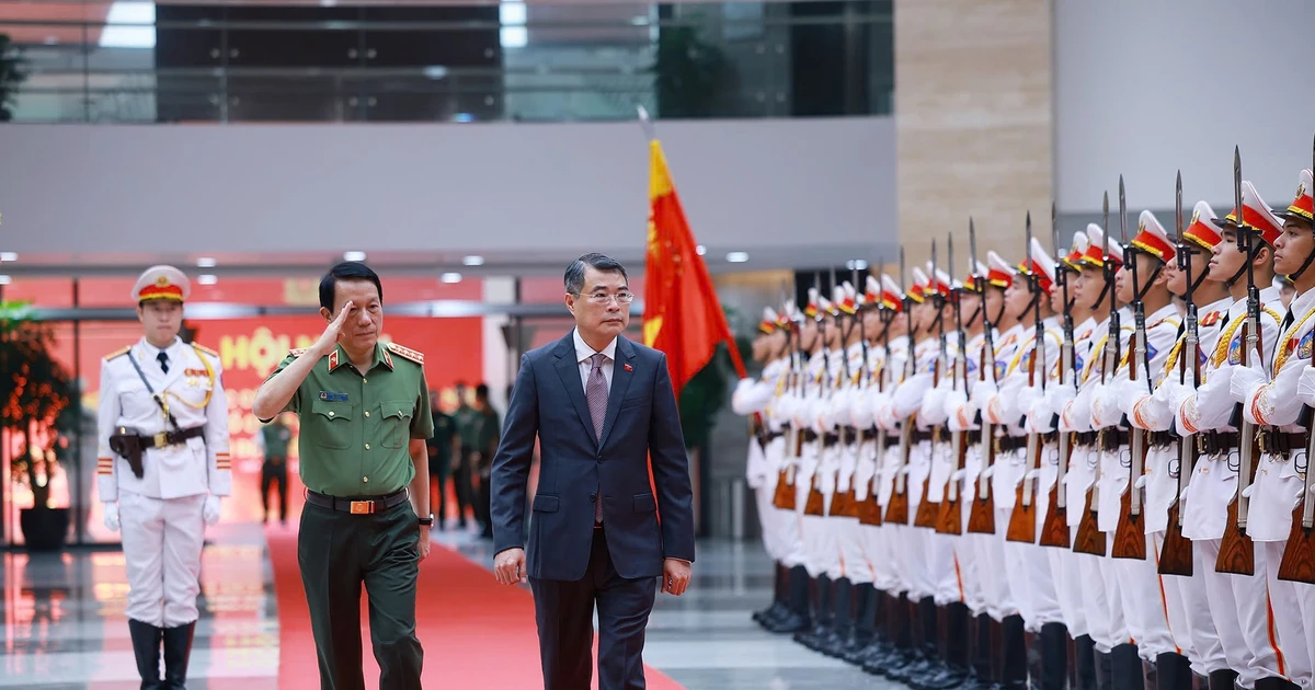 Thủ tướng: Xây dựng ‘lá chắn' an ninh kinh tế và ‘tường lửa’ quốc gia