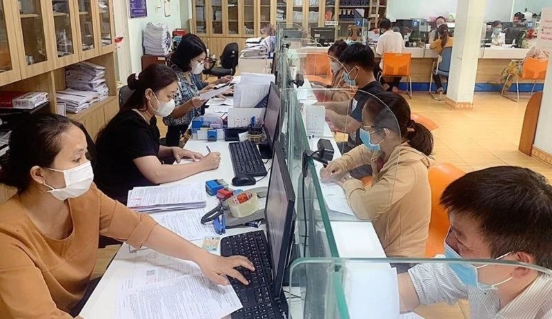 Cử tri rất quan tâm đến sửa đổi, bổ sung chế độ tiền lương