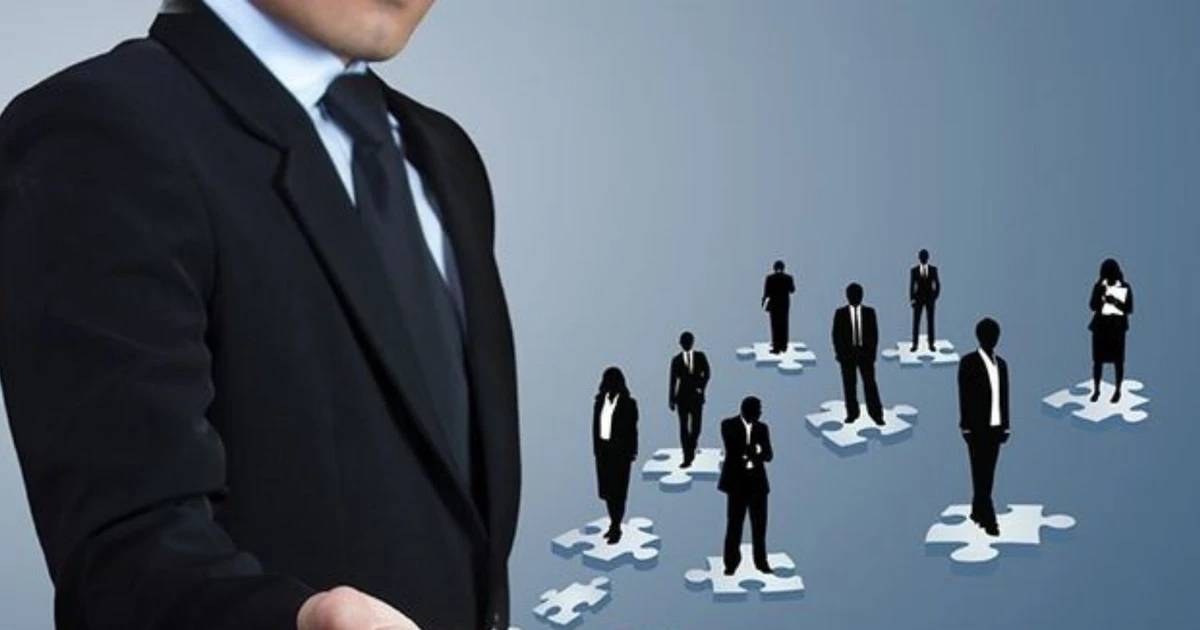 Từ nhân viên lên leader: Ngoài năng lực, bạn trẻ cần kỹ năng gì để không bị "ngợp"?