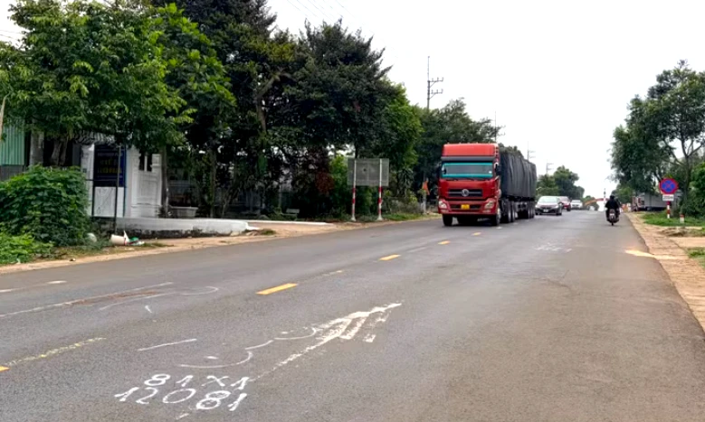 Điều tra vụ xe máy đâm trực diện nhau khiến 3 người chết ở Gia Lai