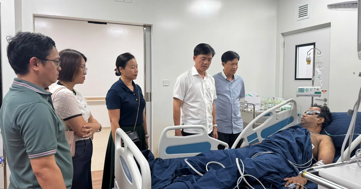 Bệnh viện Chợ Rẫy trong đêm cử bác sĩ hỗ trợ cứu nạn nhân vụ lật ca nô ở Phú Quốc