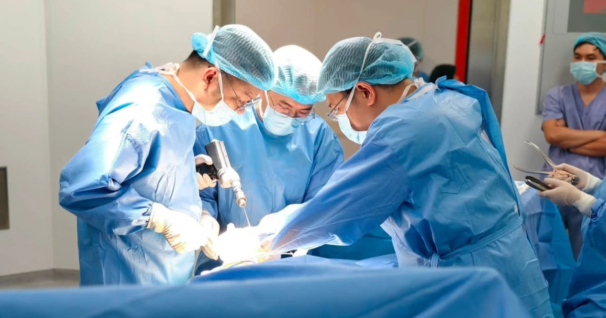 Ca mổ đầu tiên sau lễ khai trương hoạt động Bệnh viện Việt Đức cơ sở Ninh Bình