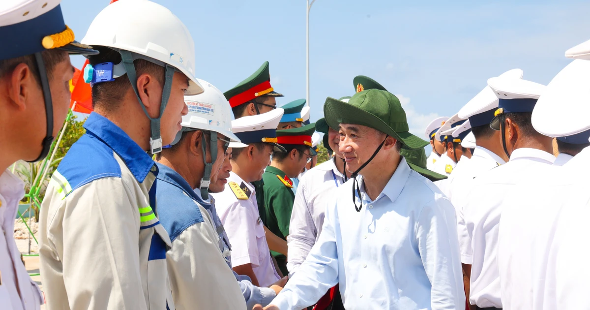 Sẽ xây dựng cơ chế đãi ngộ đặc thù cho lực lượng y tế tại hải đảo