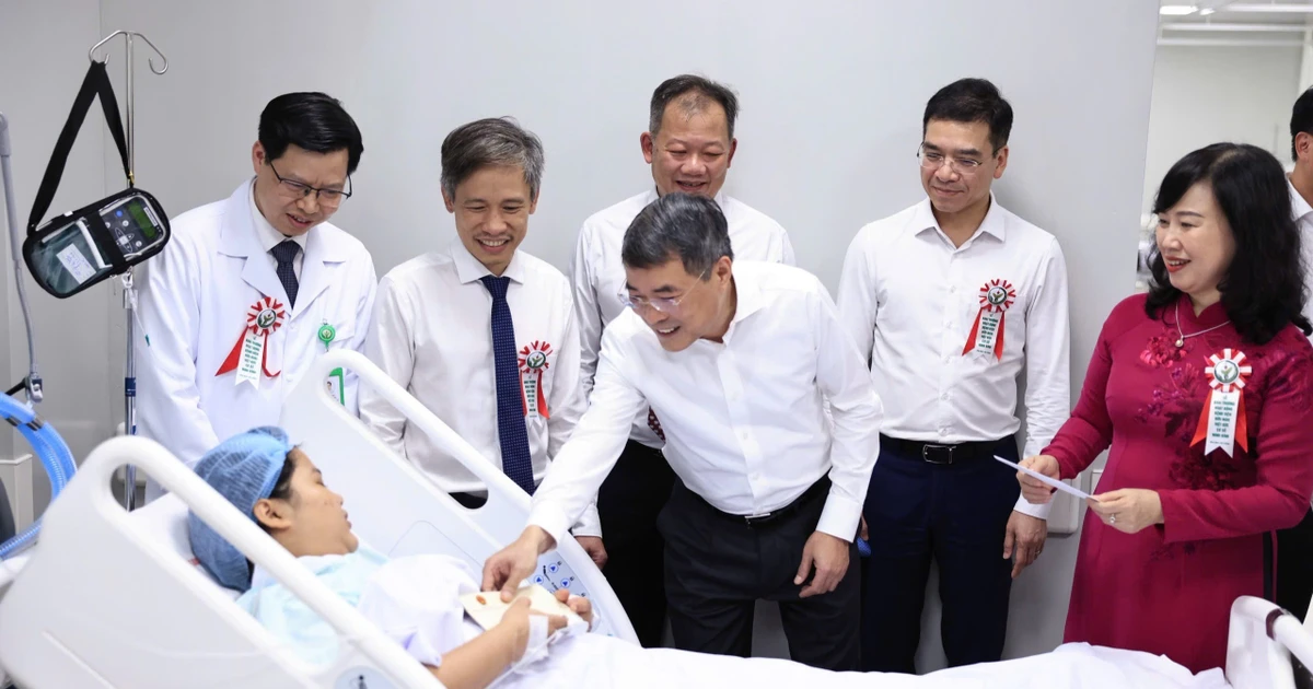 Thủ tướng đề nghị BV Việt Đức và Bạch Mai cơ sở Ninh Bình chú trọng chất lượng chuyên môn, nâng cao y đức