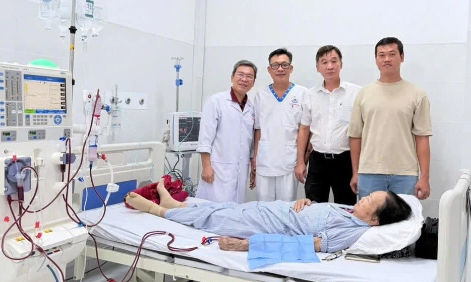 Lần đầu tiên chạy thận nhân tạo tại Côn Đảo, mở lối 'du lịch y tế'