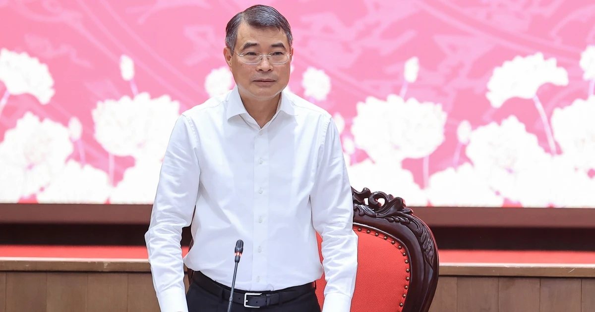 Thủ tướng lưu ý Hà Nội khẩn trương sắp xếp trụ sở dôi dư, bổ sung cán bộ cấp xã