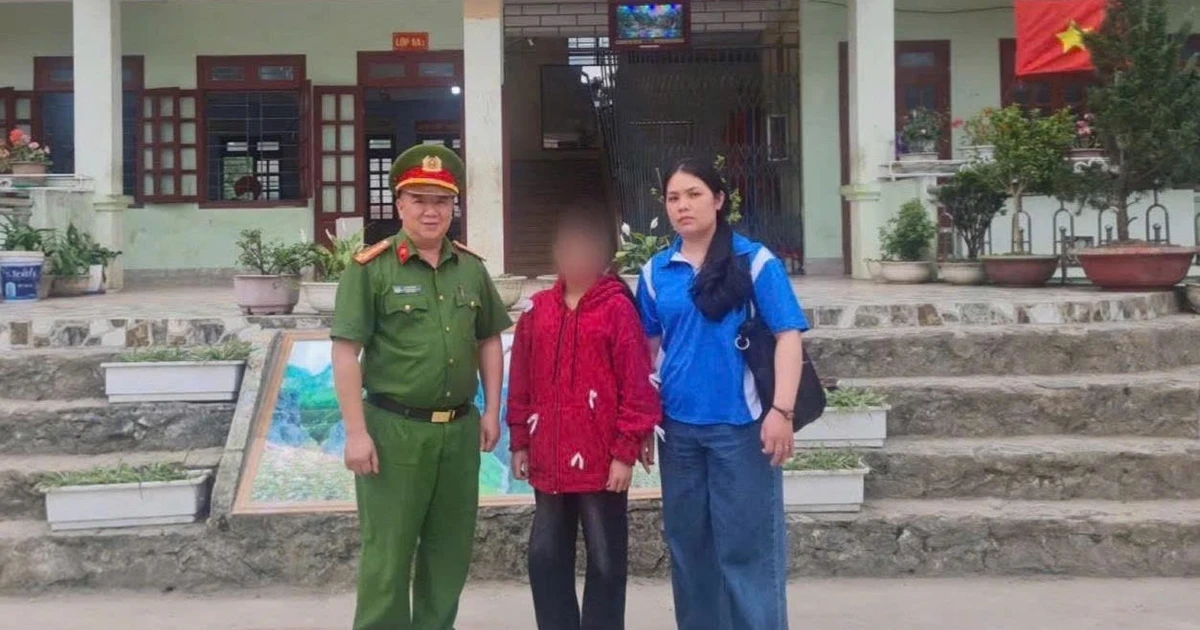 Bẫy 'việc nhẹ lương cao' bủa vây thiếu nữ vùng cao