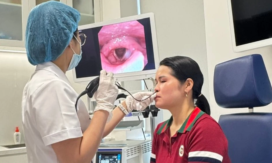 Tưởng vô hại, thuốc xịt mũi dùng kéo dài có thể gây nhiều tổn thương