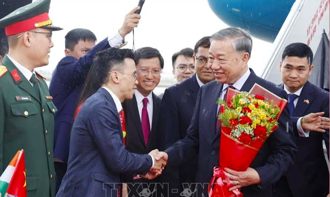 Tổng Bí thư, Chủ tịch nước Tô Lâm đến New Delhi, bắt đầu thăm cấp Nhà nước tới Ấn Độ