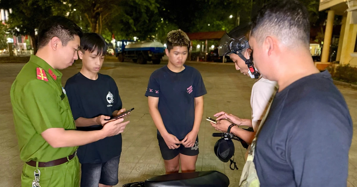 Phát hiện các nhóm thanh thiếu niên livestream cổ vũ đua xe trái phép