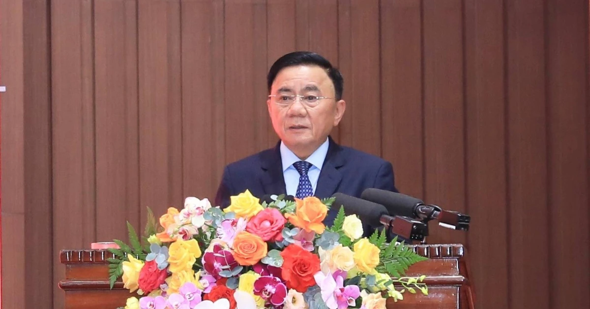 Bộ Chính trị: Nghiên cứu tổng kết, sửa đổi tổng thể Hiến pháp năm 2013