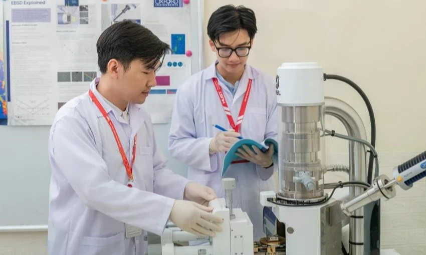 Hà Nội xem xét thuê nhân sự lãnh đạo đơn vị sự nghiệp và doanh nghiệp nhà nước