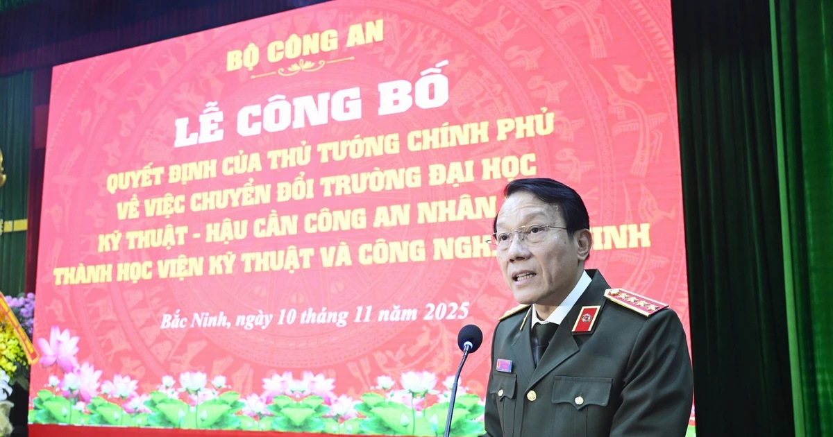 Công bố quyết định của Thủ tướng chuyển đổi Trường Đại học Kỹ thuật - Hậu cần CAND