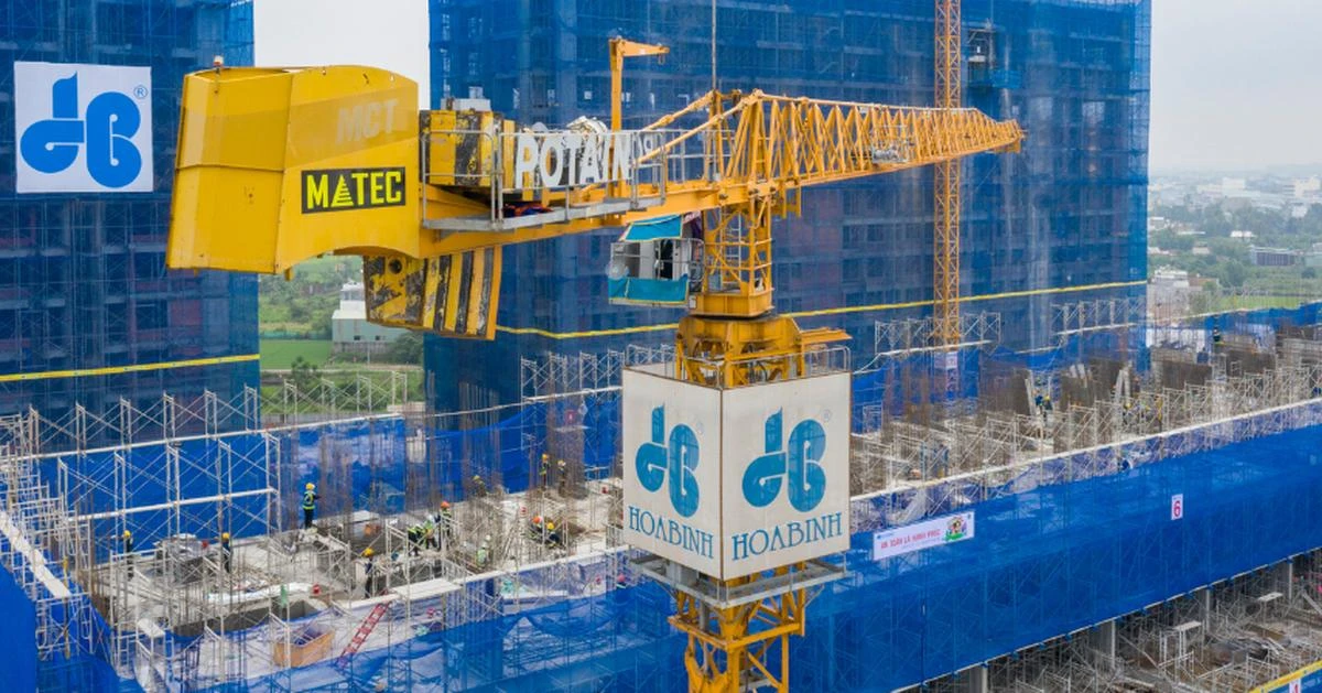 Căn hộ TPHCM tiếp tục tăng giá, bất động sản Hà Nội phân hóa