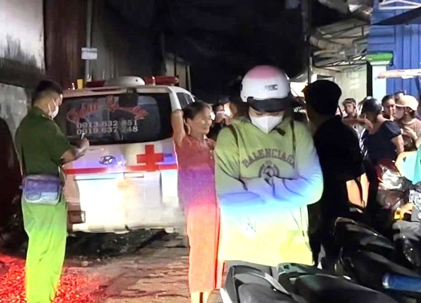 Người đàn ông tử vong trong tư thế treo lơ lửng ở phòng trọ