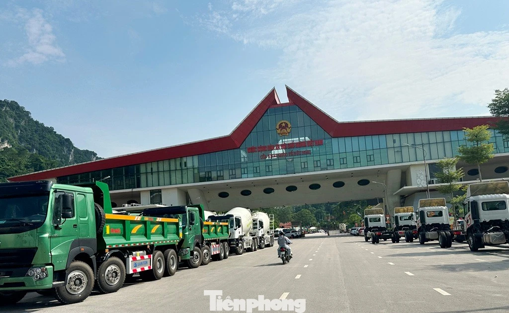 Cửa khẩu quốc tế Hữu Nghị được mở rộng lên 14 làn xe