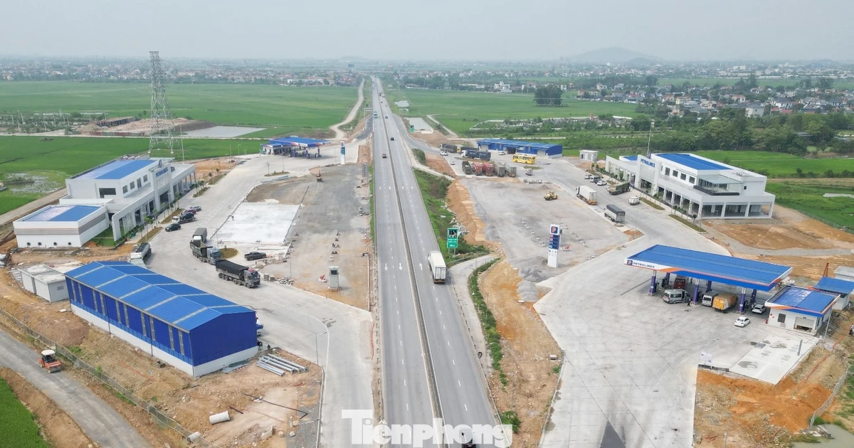 Trạm dừng nghỉ cao tốc Bắc Nam được yêu cầu xong trước 30/4 hiện ra sao