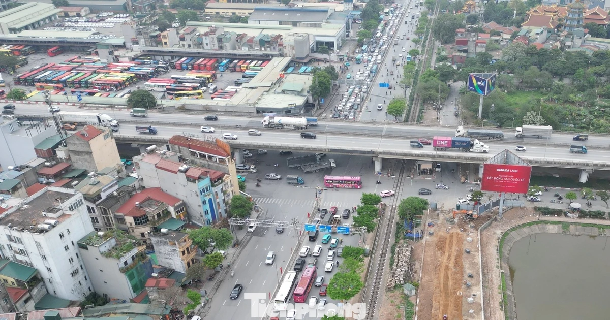 Hà Nội xử lý được 17 trong số 51 điểm ùn tắc giao thông