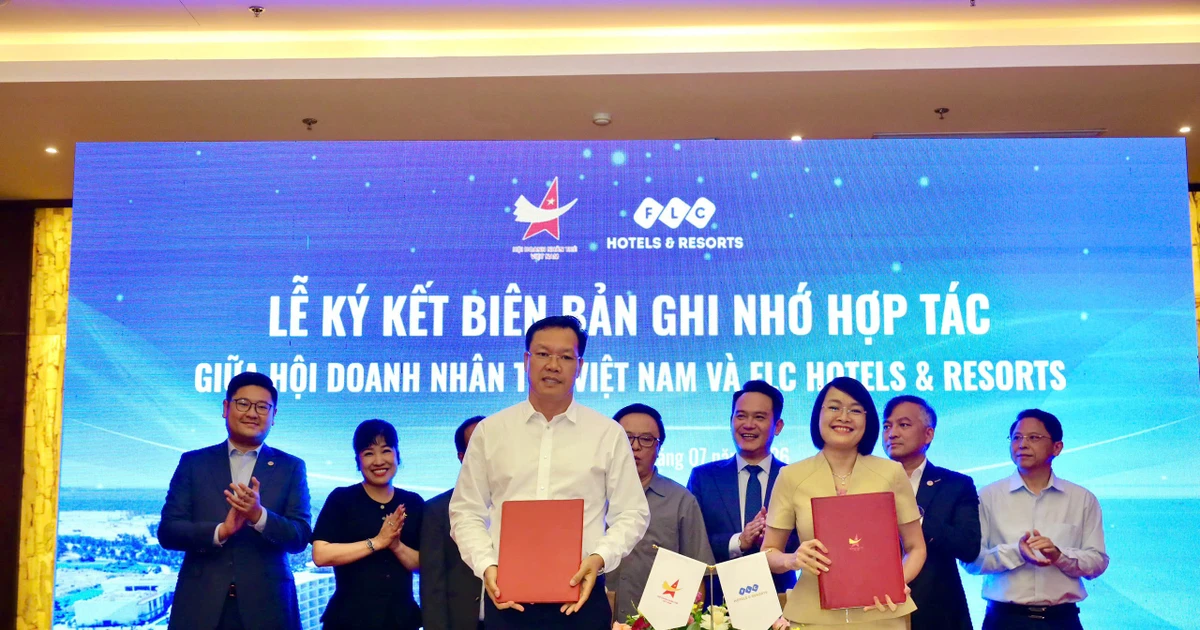 Hội Doanh nhân trẻ Việt Nam ký kết hợp tác chiến lược cùng FLC Hotels & Resorts