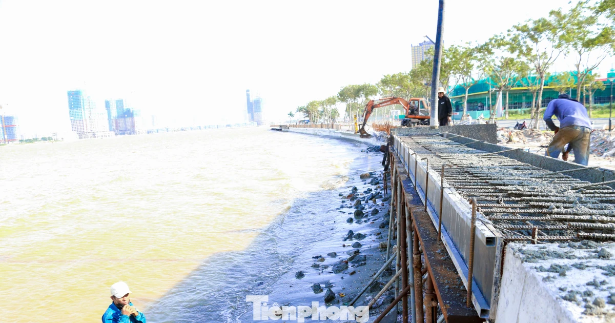 Đà Nẵng chạy đua tiến độ tại bờ kè Như Nguyệt sau khi bão tàn phá