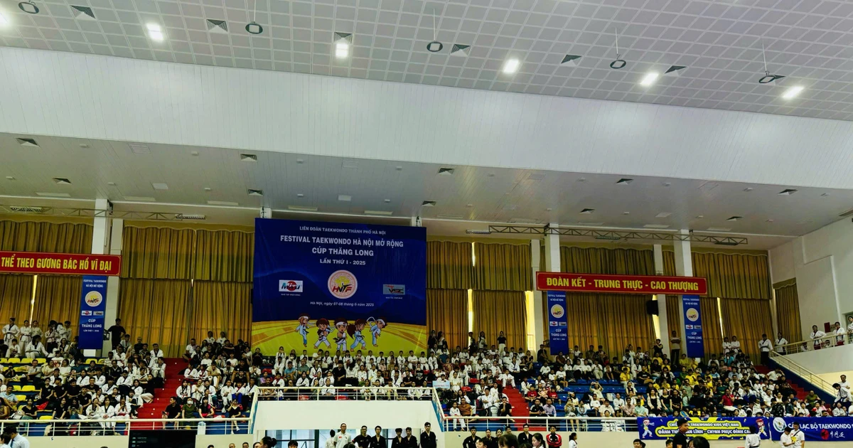 Hàng nghìn võ sinh tranh tài tại Festival taekwondo Hà Nội mở rộng