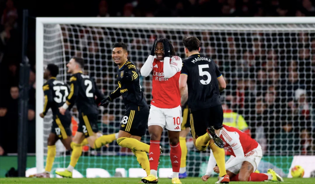 HIGHLIGHTS Arsenal 2-3 MU: Trừng phạt sai lầm