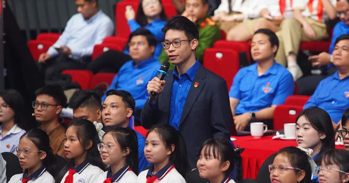 Sống tích cực, cân bằng khát vọng cá nhân và trách nhiệm với gia đình, đất nước