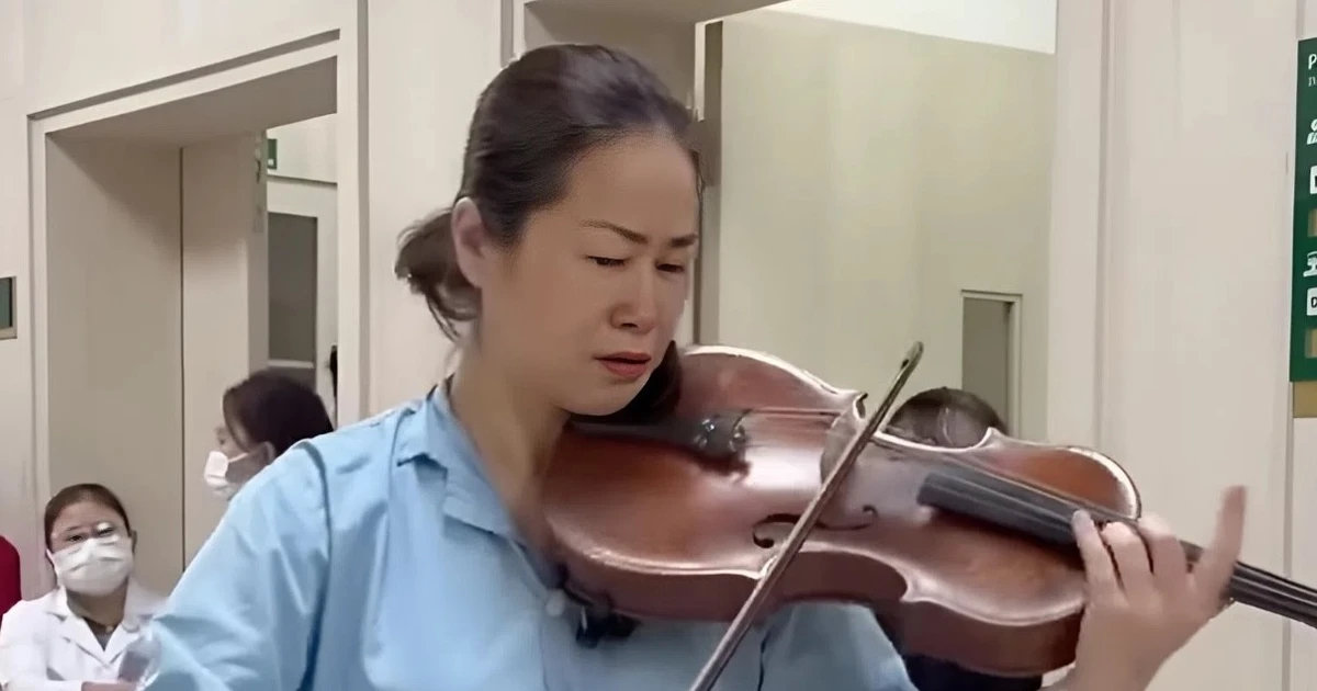 Hàng triệu người xem nữ bệnh nhân chơi đàn ở Bệnh viện Bạch Mai