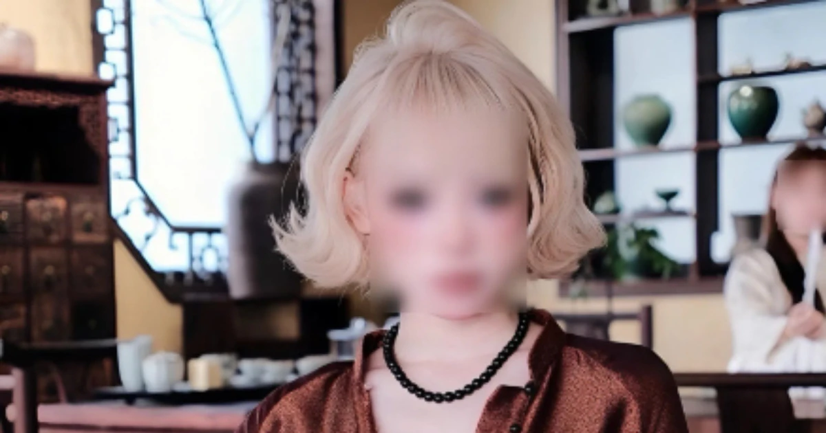 Tranh cãi quanh áo dài mùa Tết: Đừng đánh tráo khái niệm!