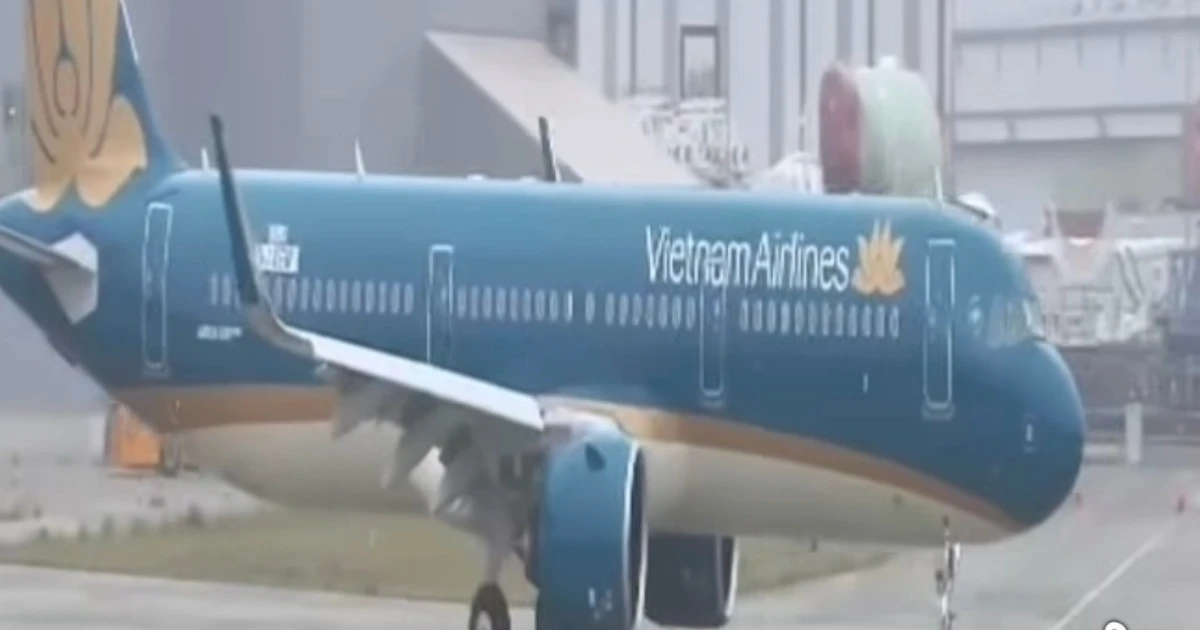 Thực hư chiếc máy bay A321 của Vietnam Airlines bị biến dạng