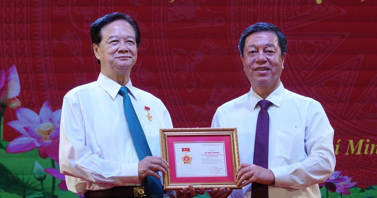 Ra mắt sách của nguyên Thủ tướng Nguyễn Tấn Dũng