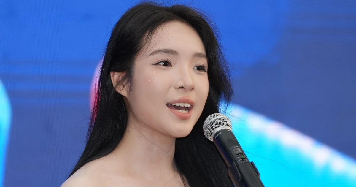 30 sinh viên cạnh tranh làm MC