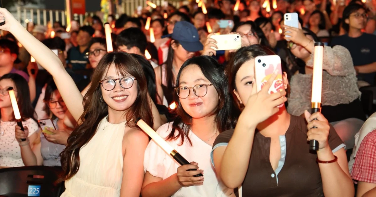 Nhà thi đấu Phú Thọ trở lại sau trùng tu