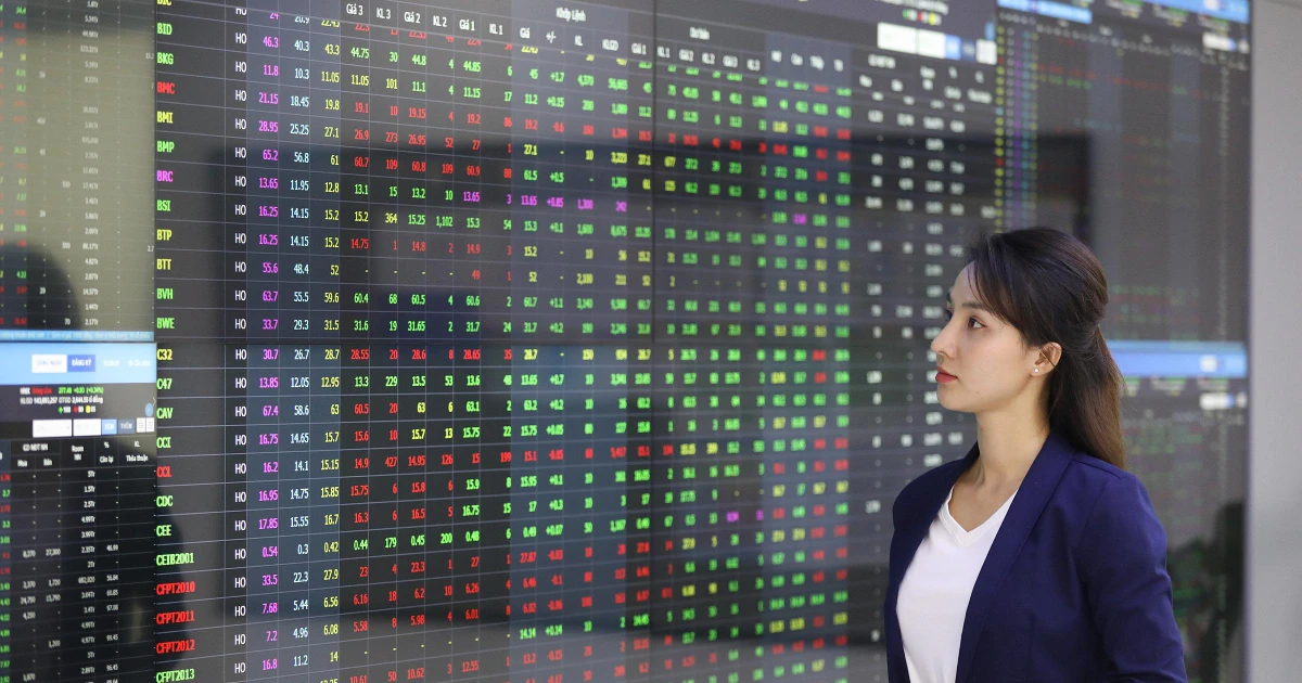 Chứng khoán gây bất ngờ trước nghỉ Tết