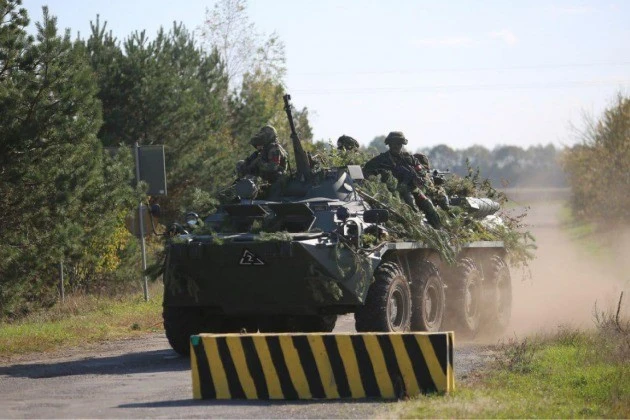 Ukraine điều quân từ biên giới Belarus đến 3 điểm nóng trên tiền tuyến