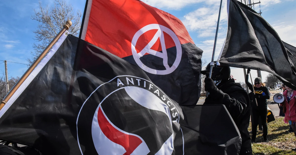 Tổng thống Mỹ đưa Antifa vào danh sách tổ chức khủng bố