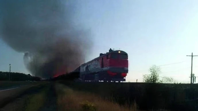 Ukraine tấn công tàu chở nhiên liệu, nhà máy lọc dầu Nga