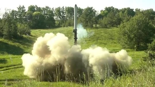 Nga xác nhận tấn công trung tâm tuyển quân, sân bay quân sự của Ukraine