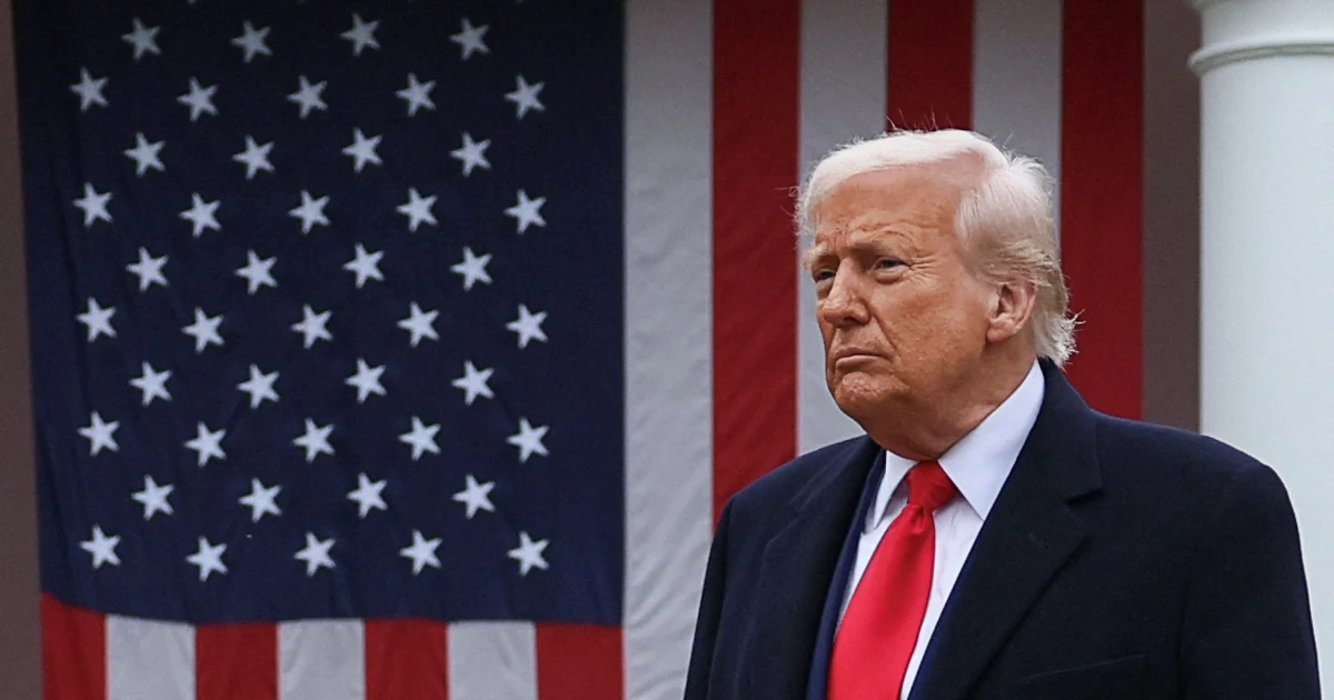 Tổng thống Mỹ Donald Trump tăng thuế với nước láng giềng ngay trước giờ chót