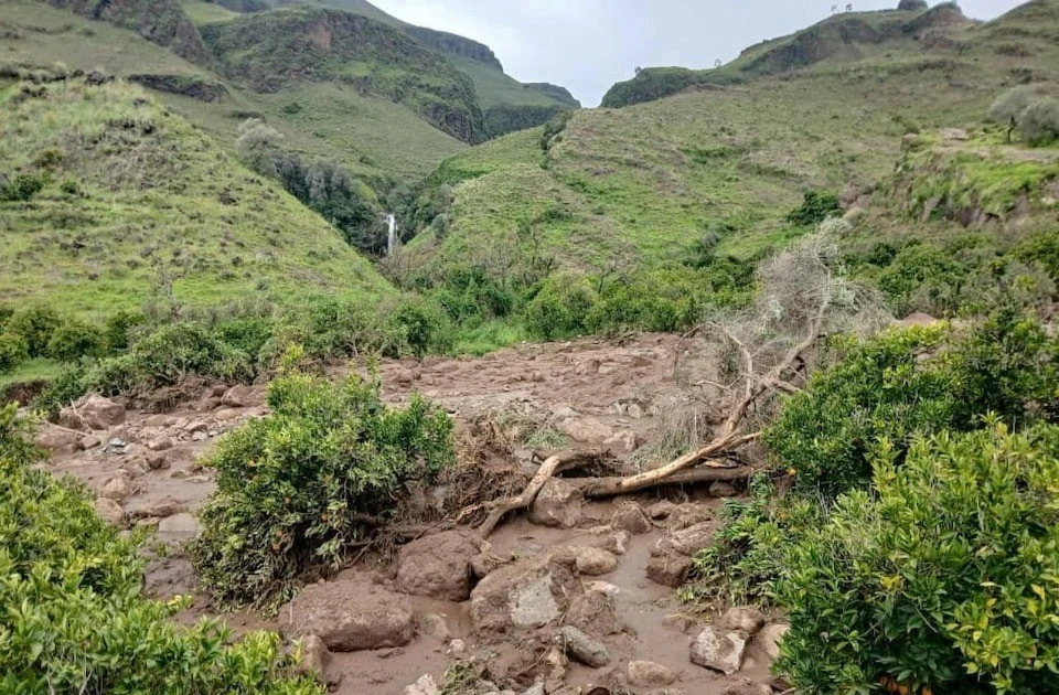 Lở đất chôn vùi ngôi làng ở Sudan, 1.000 người thiệt mạng, chỉ một người sống sót