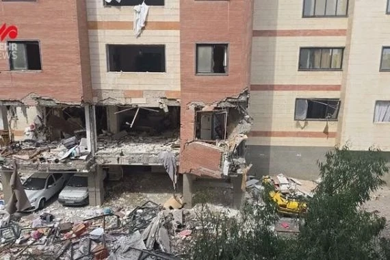 Tiếng nổ lớn bất ngờ vang lên ở Iran