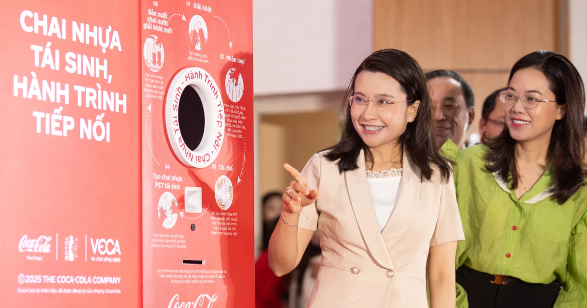 Lắp đặt máy thu gom tự động tại 6 trường đại học: Thúc đẩy sinh viên tái chế rác thải nhựa, hành động vì môi trường